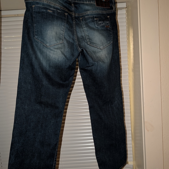 Guess Dark Wash Italian Style Straight Legged Jeans - Picture 4 of 4